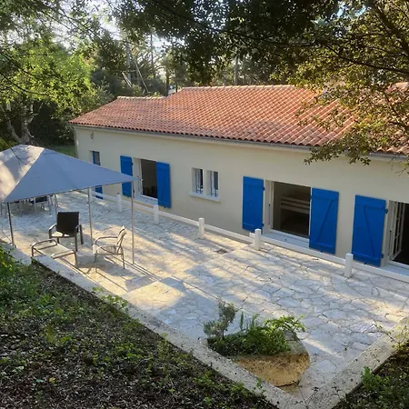 Maison 100 M2 Plein Pied Pour 6 Personnes 300 M De La * Chaucre