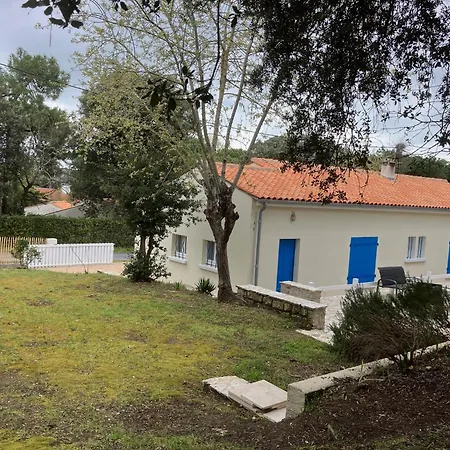 Maison 100 M2 Plein Pied Pour 6 Personnes 300 M De La