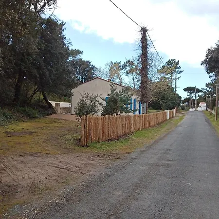 Semesterbostad Maison 100 M2 Plein Pied Pour 6 Personnes 300 M De La Chaucre