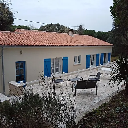 Maison 100 M2 Plein Pied Pour 6 Personnes 300 M De La *