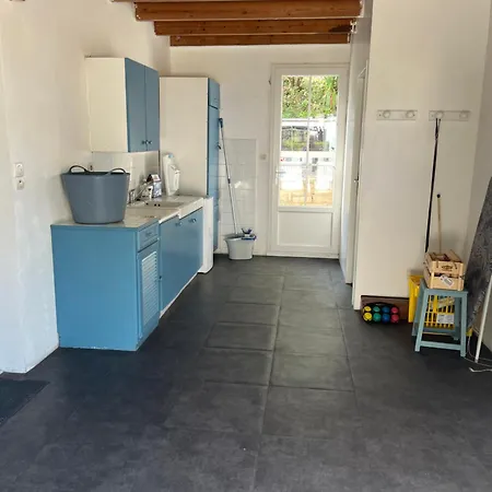 Maison 100 M2 Plein Pied Pour 6 Personnes 300 M De La *